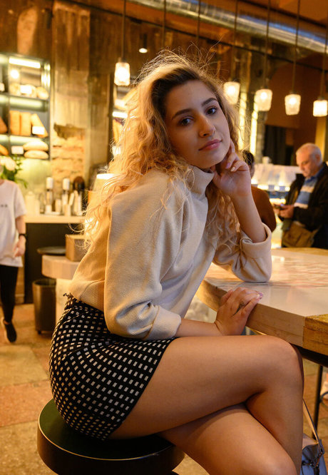 ミラーセルフィーオンリーファンズ アダルト 画像