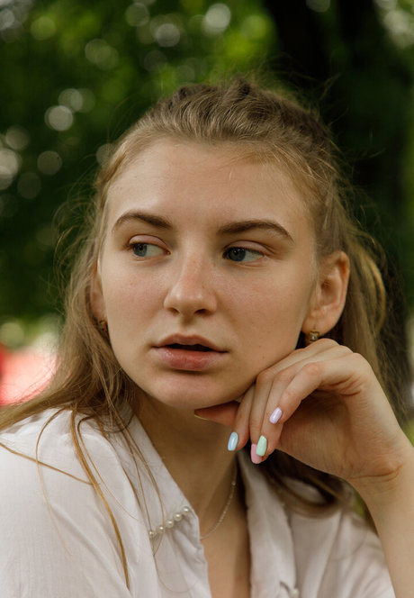 Regan Budimir HDモデル 画像