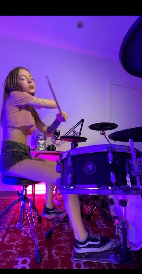 Kristina Rybalchenko ポルノスター セックス 画像