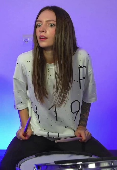 Kristina Rybalchenko アートモデル 写真