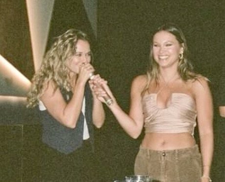 メコスジのオンリーファンズ 無料セックス 画像