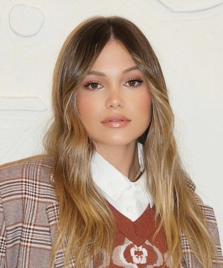 小さなおっぱいオンリーファンズ 無料セックス 写真