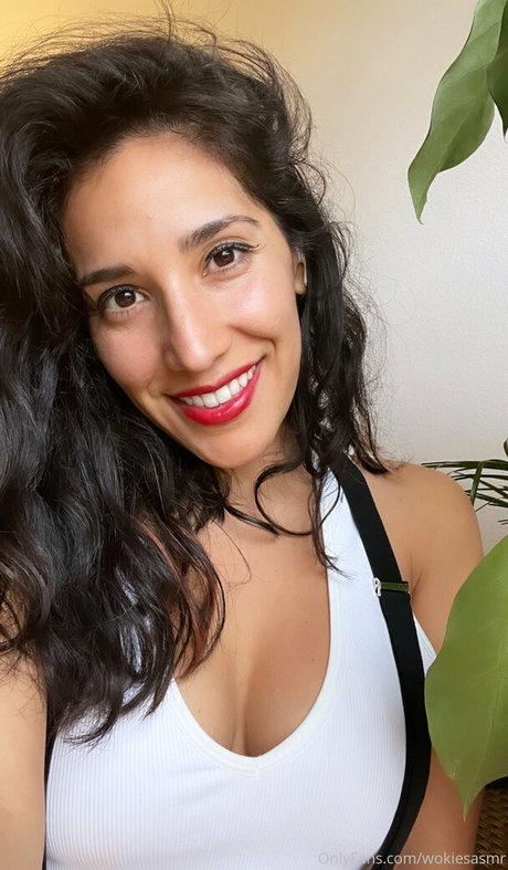 妊娠中のオンリーファンズ 美しいヌード 画像