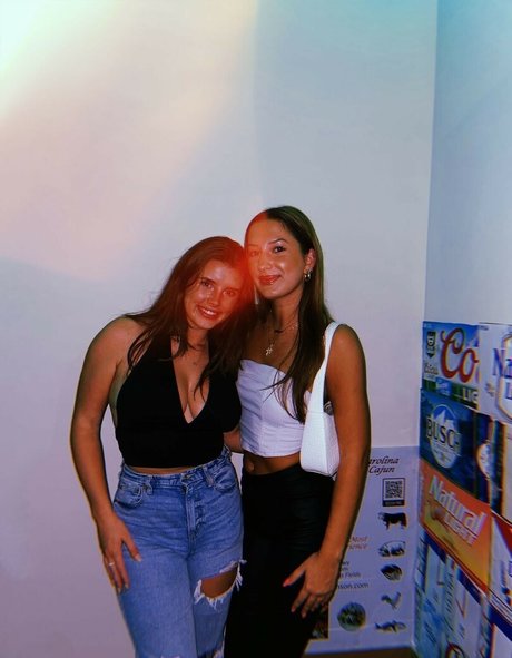 エモな痴女オンリーファンズ エロ ギャラリー