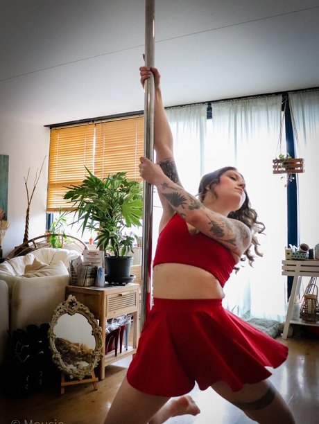 キムチオンリーファン エロチック 写真