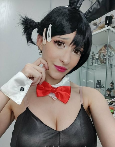 黒檀の指入れオンリーファンズ エロ 画像