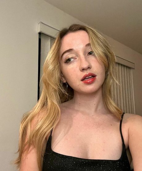 Stacey Ryan アート女優 写真