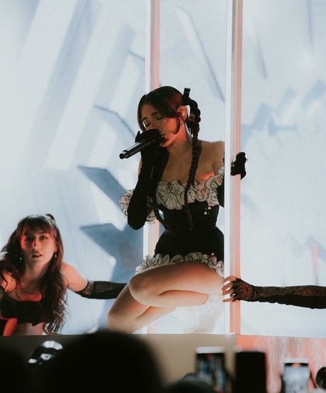 Madison Beer ポルノスター アダルト 写真