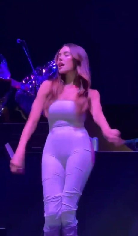 Madison Beer エロティックなスター ギャラリー