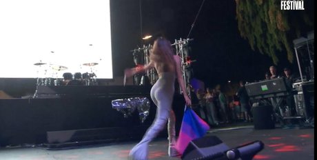 弁護士オンリーファンズ えろ 写真