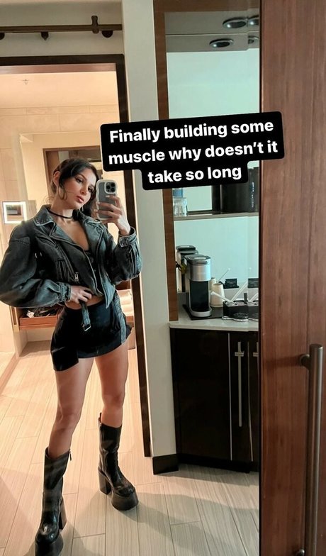 ブルネットオンリーファン ホットポルノ 画像