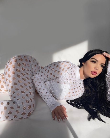 毛深いアジア人オンリーファンズ 無料xxx 写真