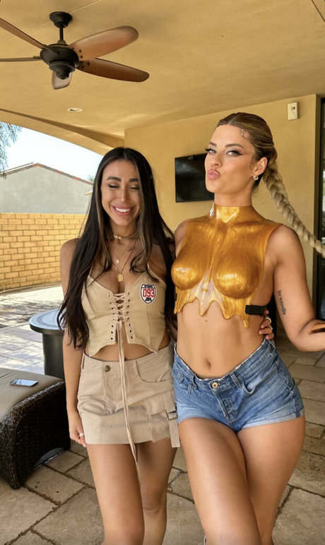 かわいいブロンドのオンリーファンズ 限定 ギャラリー