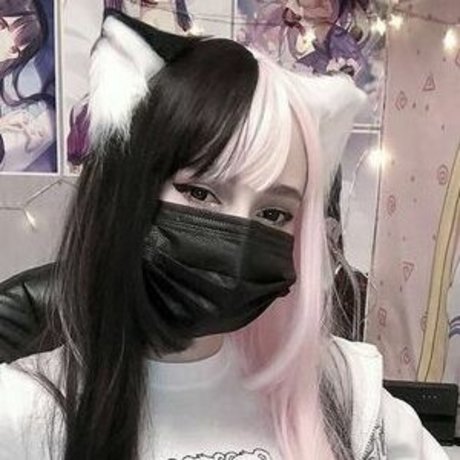 purrrik かわいいモデル 写真