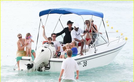 フィットネスベイビーオンリーファンズ アート裸 画像