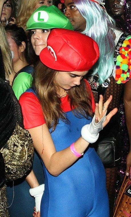 最もホットな若いオンリーファンズ 無料 画像