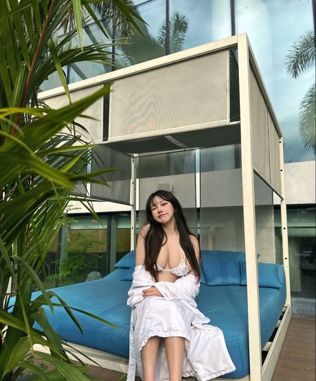 キティ・ウェット・オンリーファンズ 無料セックス 写真