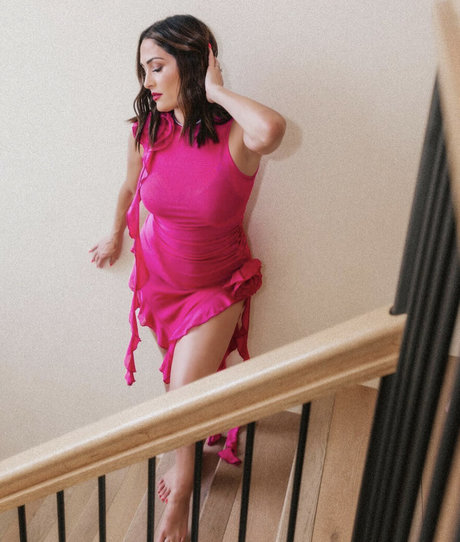 かわいいブロンドのオンリーファンズ アートポルノ ギャラリー