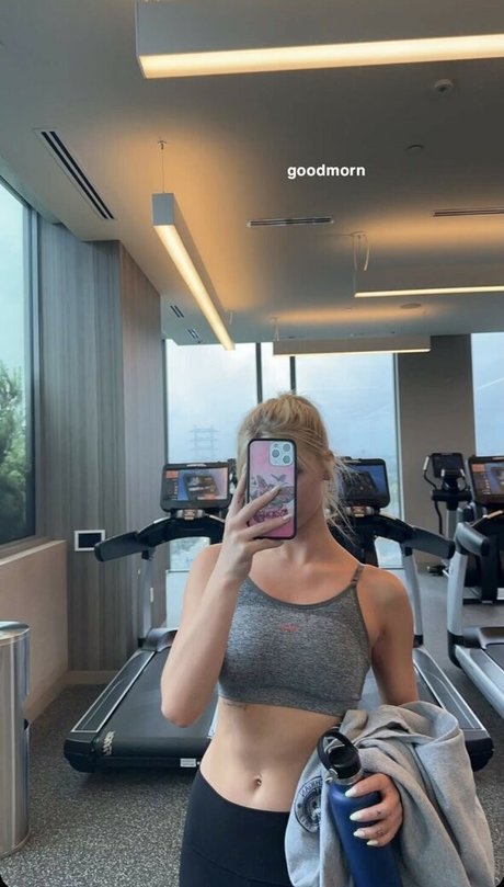 asmrマッサージオンリーファンズ 無料裸 画像