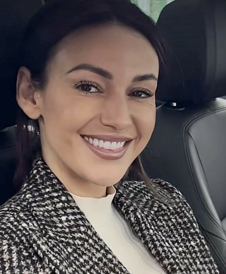 ティーンウェブカメラオンリーファンズ ヌード 写真