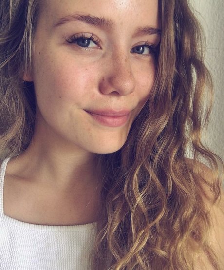 Berta Andrea Sndal セックススター 写真