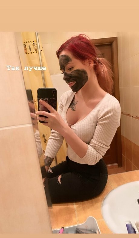 大学のアジア人オンリーファンズ セクシー 写真