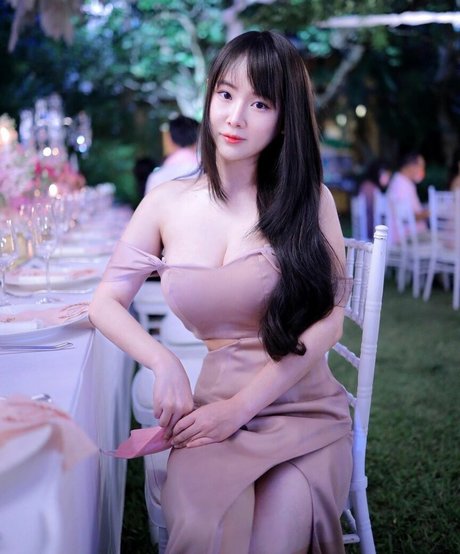 Munkawka ポルノスター 無料 画像