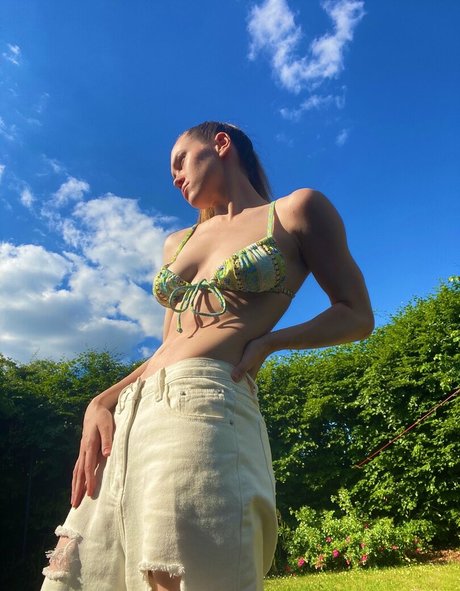 Frankie Lollia 女優 画像