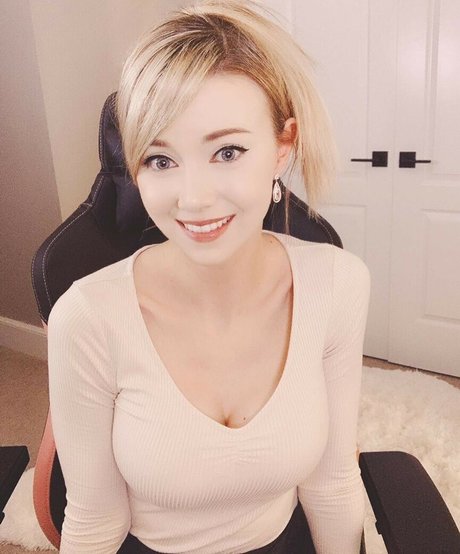 Dizzykitten ホットなスター 画像