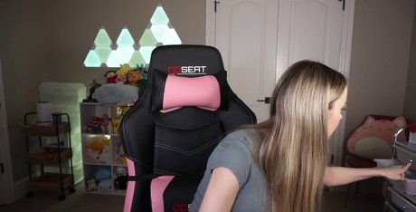 Dizzykitten アダルトスター 画像