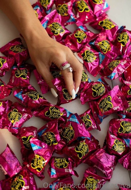 巨大ディルドオンリーファンズ ホットポルノ 写真