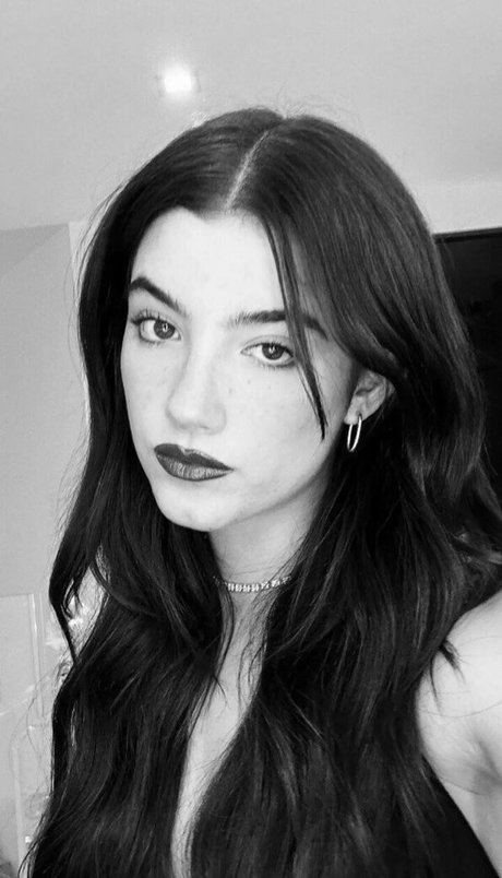 ストリップショー オンリーファンズ ホットセックス ギャラリー