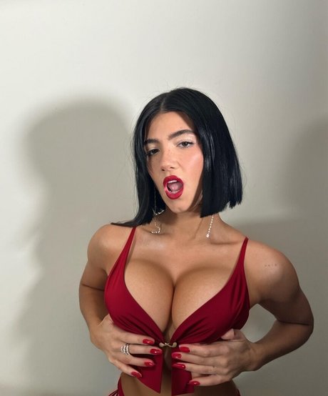 トランス熟女オンリーファンズ 裸 ギャラリー