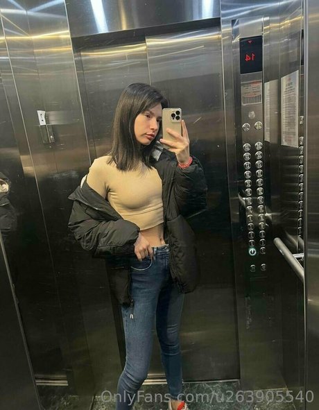 アマチュアペッギングオンリーファンズ 美しい裸 写真