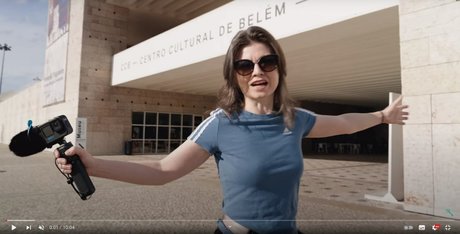 パンツを食い込ませるオンリーファンズ ヌード 画像