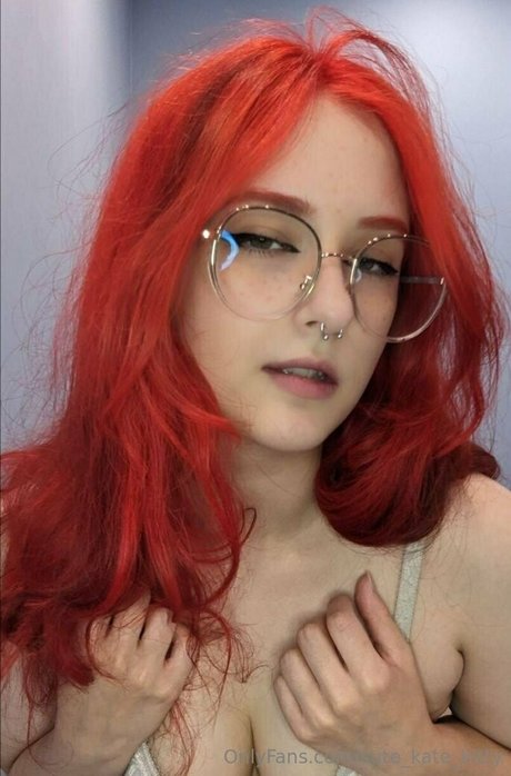 巨乳ストリップオンリーファンズ 美しい裸 ギャラリー