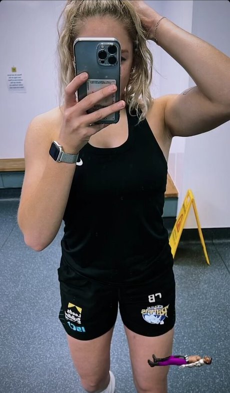 Caitlin Beevers スター アーカイブ