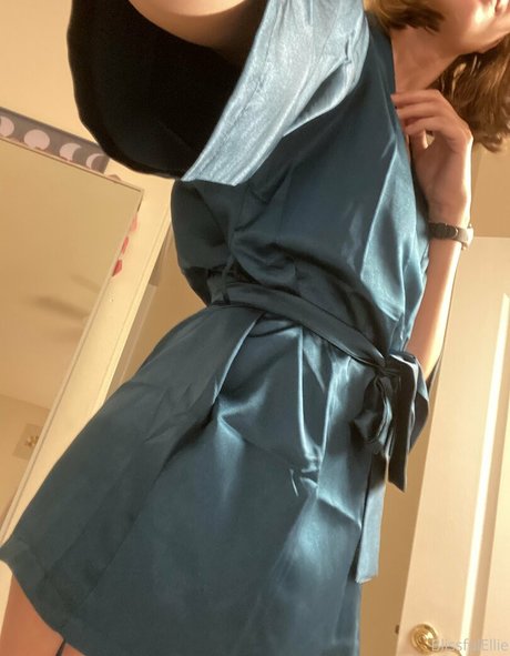 巨尻熟女オンリーファンズ ホットセクシー 写真