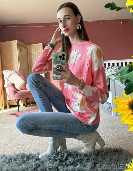 アナル乱交オンリーファンズ 可愛い アーカイブ