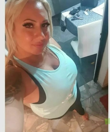 blonde maria XXXモデル 写真