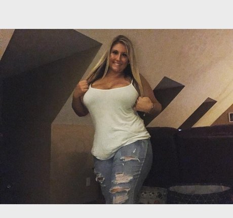 Lauren Lincoln エロティックなポルノスター ギャラリー