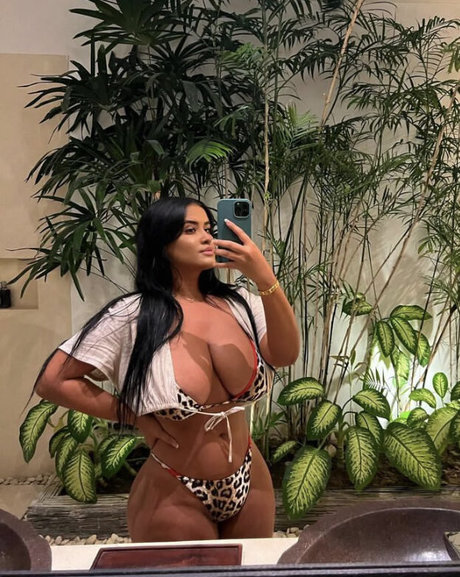 モデルファックオンリーファンズ ポルノ 写真