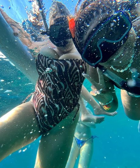 The Blue Dress Girl ヌードスター アーカイブ