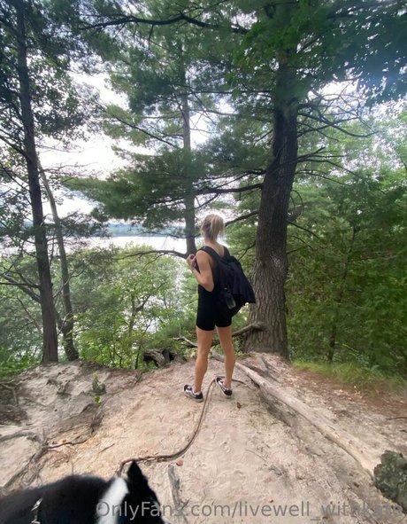 livewell withkate エロティックモデル ギャラリー