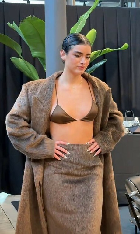 バニー無料オンリーファンズ セクシーヌード 画像