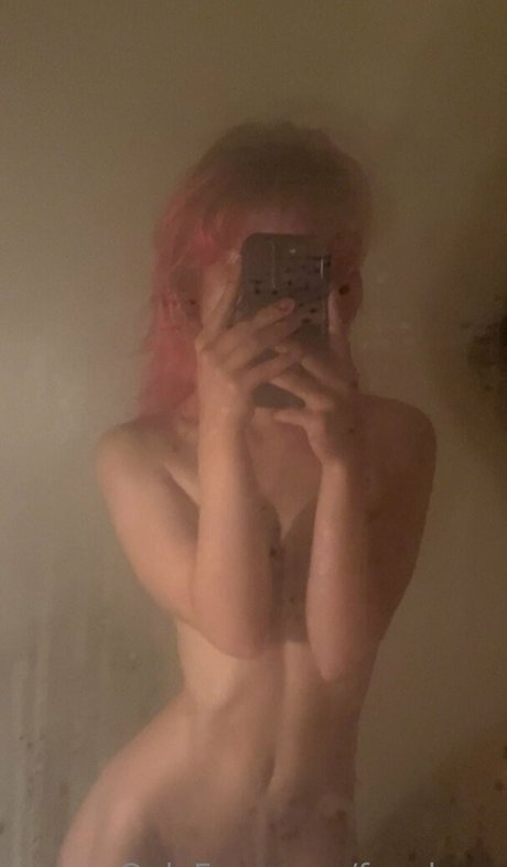 巨乳ストリップオンリーファンズ セックス 写真