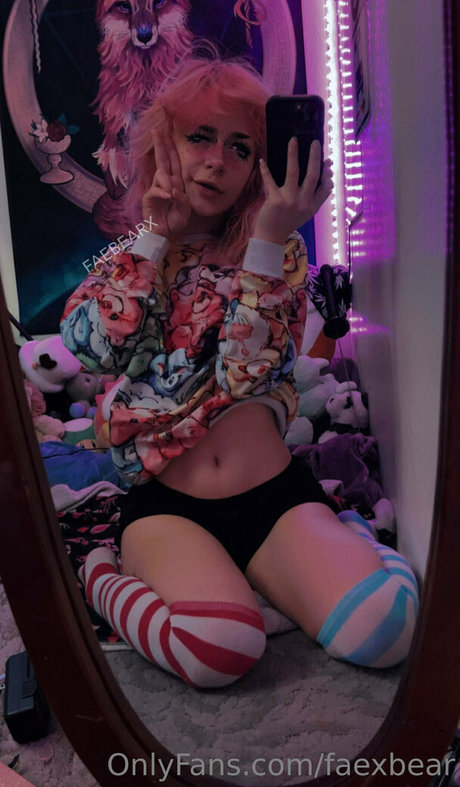 faexbear 完璧なスター 画像