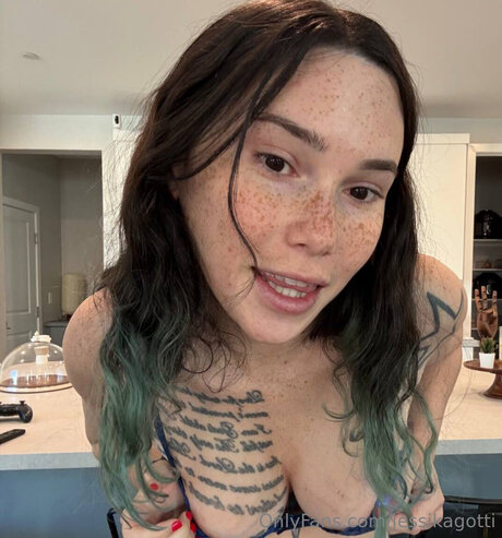 かわいいアナルオンリーファンズ HD アーカイブ