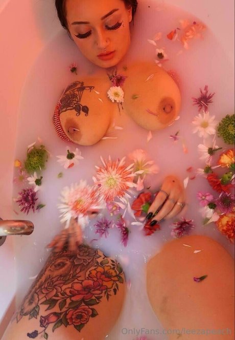 leezapeach スター ヌード 画像