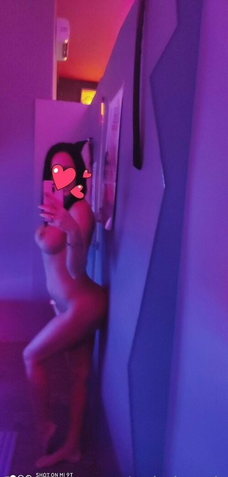 ニューハーフの乗馬オンリーファンズ トップ 画像